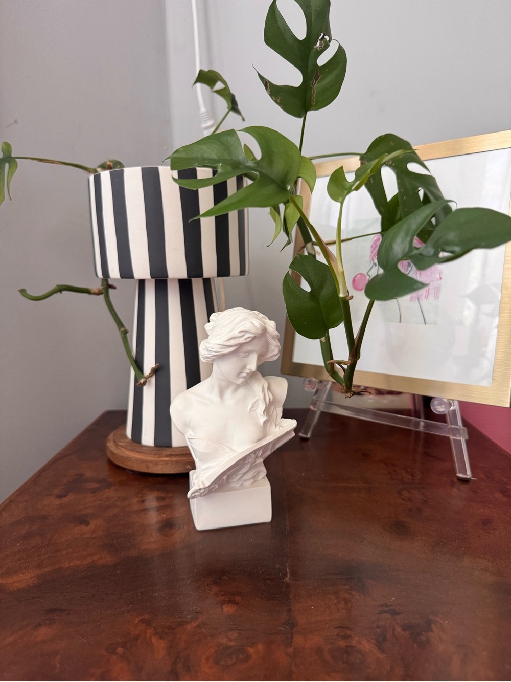Greek goddess bust sculpture - Picture 9 of 9